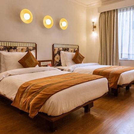 Hotel Clubhouse Nami Residency, Ahmedabad Exterior foto