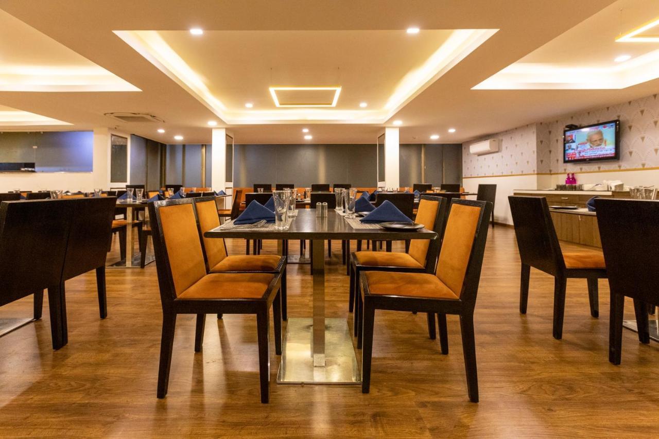 Hotel Clubhouse Nami Residency, Ahmedabad Exterior foto