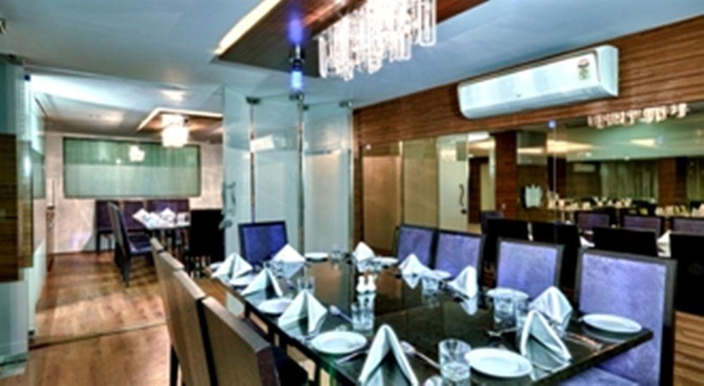 Hotel Clubhouse Nami Residency, Ahmedabad Exterior foto