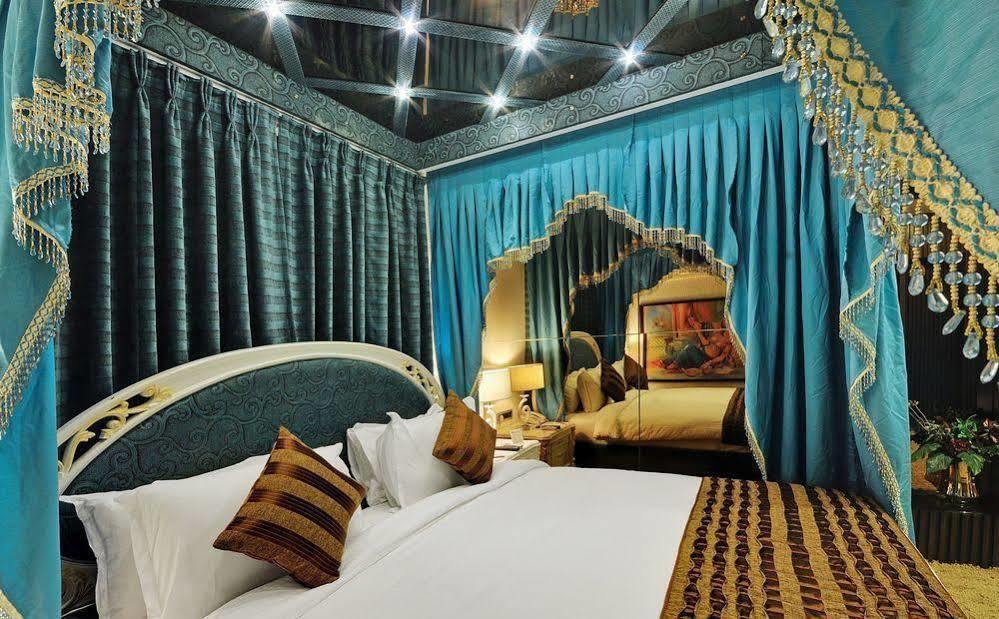 Hotel Clubhouse Nami Residency, Ahmedabad Exterior foto